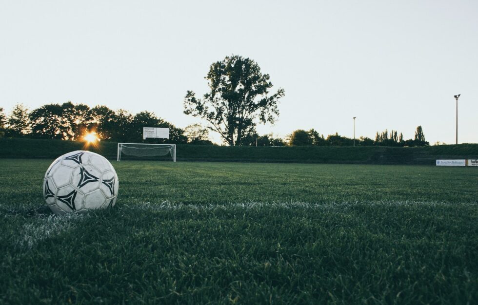 Significado de sonhar jogando bola | Curiosidades e Origem do Nome